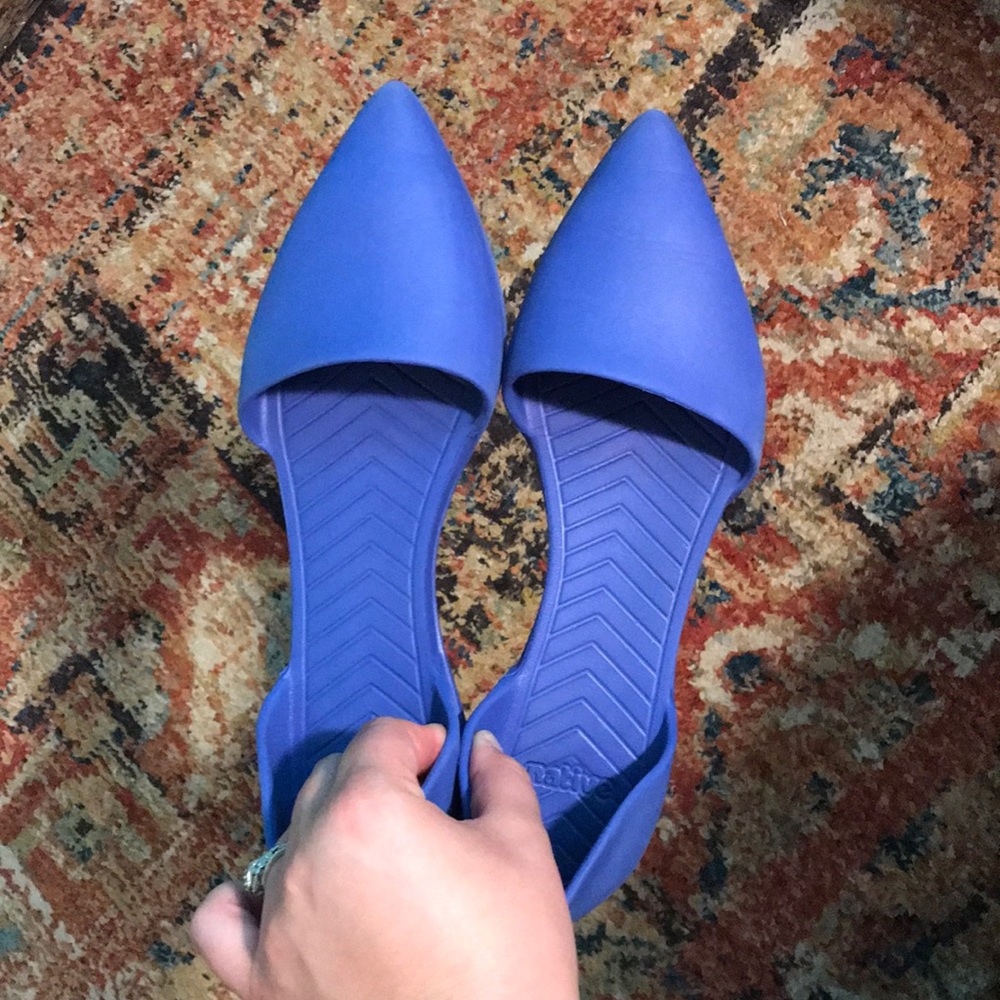 Native Audrey d’Orsay rubber flats